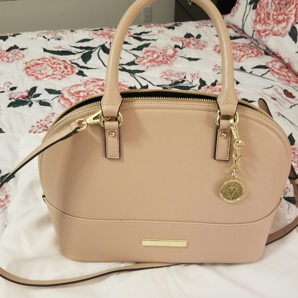 Handbag - Picture 2 of 3